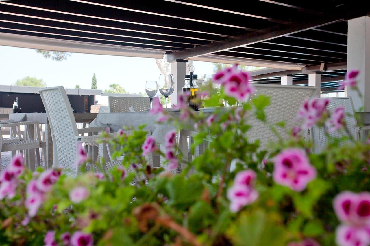 Apartamentos Club Cala Azul Sant Carles de Peralta Exterior foto